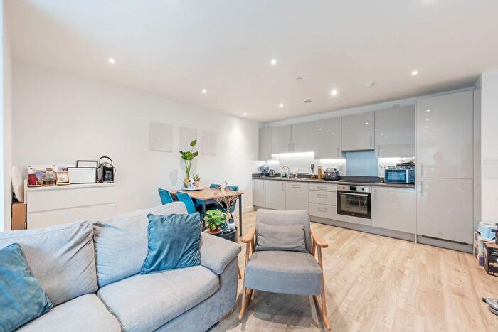 1 Bedroom Flat For Sale In Sheepcote Road, Harrow On The Hill, Harrow, HA1