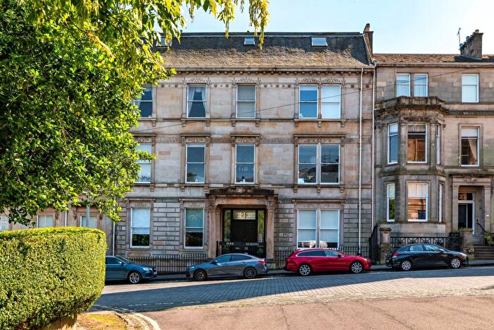 2 Bedroom Apartment For Sale In Lynedoch Street, Park, Glasgow, G3