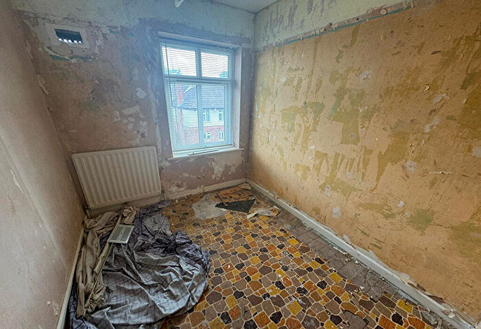 3 Bedroom Terraced House For Sale In Kitchener Road, Dudley, West Midlands, DY2