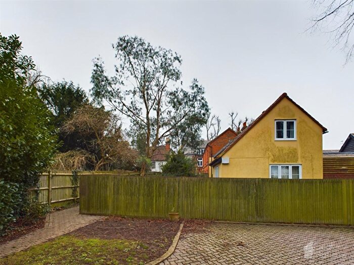 1 Bedroom Flat For Sale In Mulberry Green, Harlow, CM17