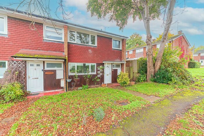 3 Bedroom End Of Terrace House To Rent In Emmbrook Road, Wokingham, RG41