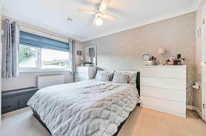 3 Bedroom Terraced House For Sale In Barbel Close, Earley, Reading, RG6