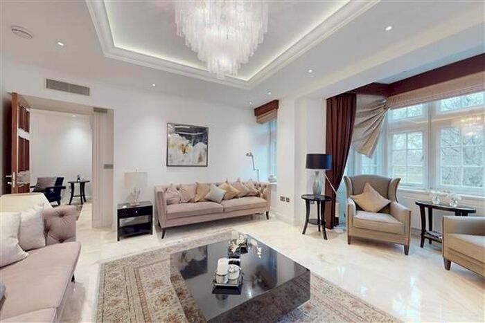 3 Bedroom Flat To Rent In Parkside, Knightsbridge, London, SW1X