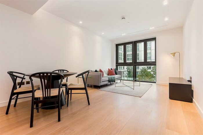 2 Bedroom Flat To Rent In Lincoln Square, Portugal Street, WC2A