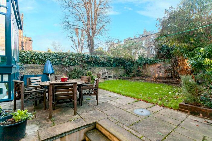 4 Bedroom Terraced House To Rent In Bingham Street, Canonbury, N1