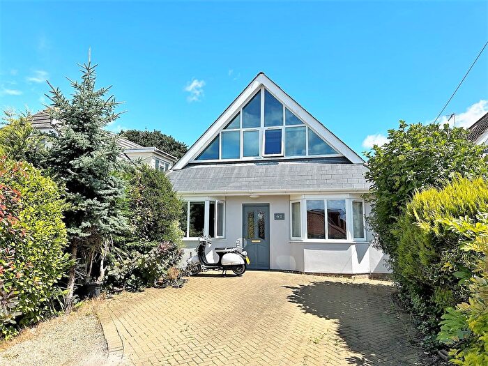 4 Bedroom Chalet To Rent In Harbour Hill Road, Poole, BH15