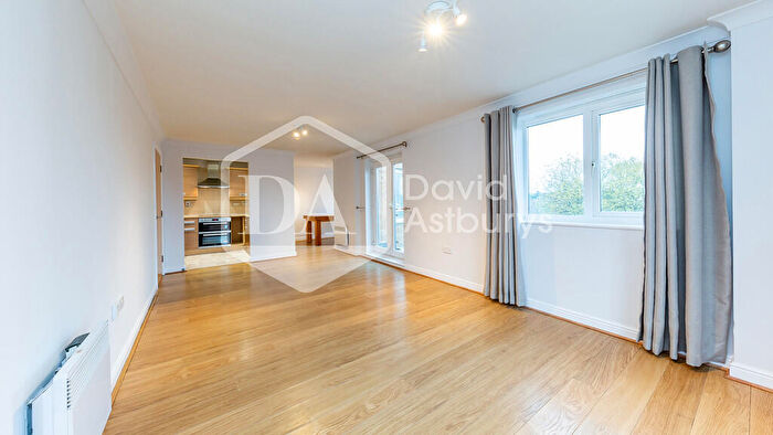 2 Bedroom Apartment To Rent In Glebelands Close, Finchley, London, N12