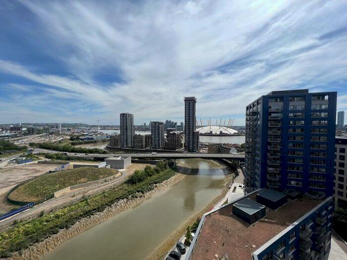 2 Bedroom Flat To Rent In Botanic Square, London City Island, E14