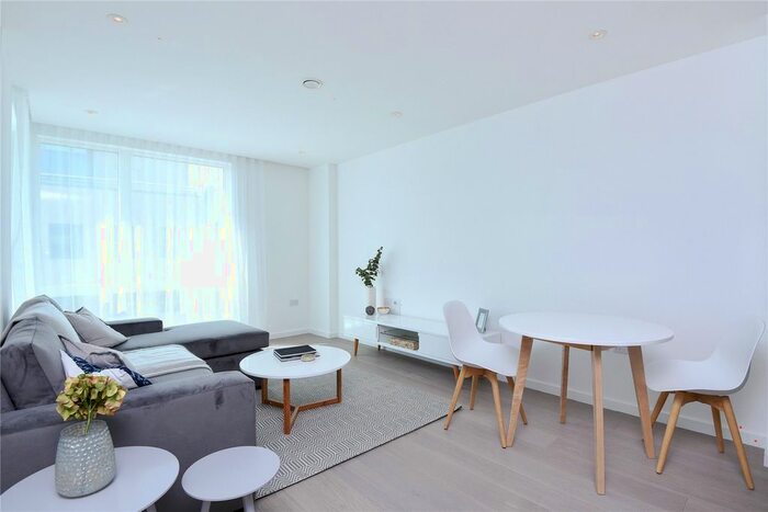 1 Bedroom Flat To Rent In Brandon House, Hilary Mews, London, SE1