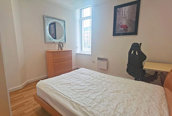 2 Bedroom Flat To Rent In Apartment, Pearl House, Princess Way, Swansea, SA1