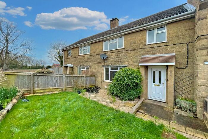 3 Bedroom Terraced House For Sale In Poplars Close, Yeovil Marsh, Yeovil, Somerset, BA21