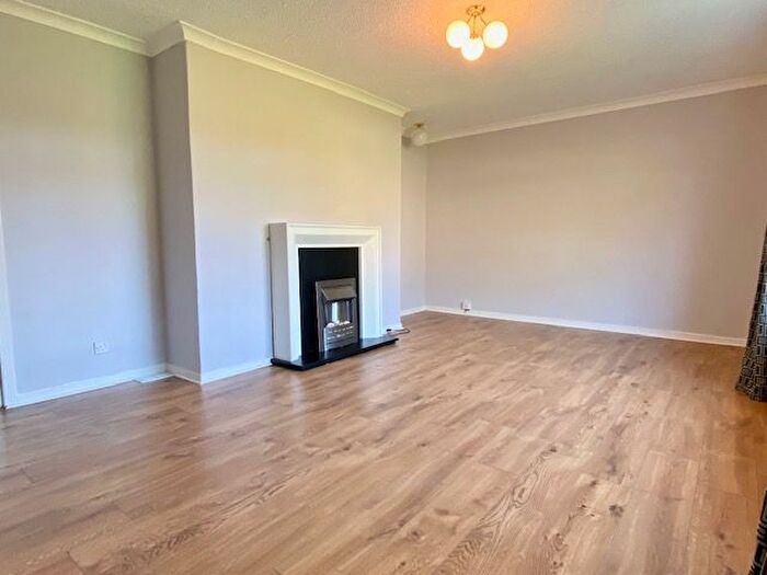 2 Bedroom Flat To Rent In Stirling Drive, Glasgow, G74