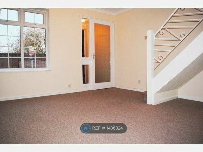2 Bedroom Terraced House To Rent In Staples Close, Clevedon, BS21