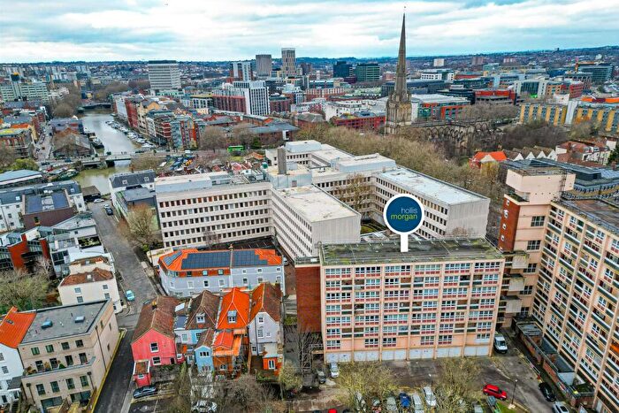 3 Bedroom Flat For Sale In Bed | Balcony |, BS1