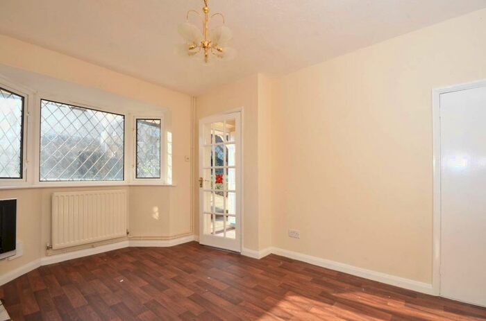 2 Bedroom House To Rent In Guildford, Westborough, Guildford, GU2