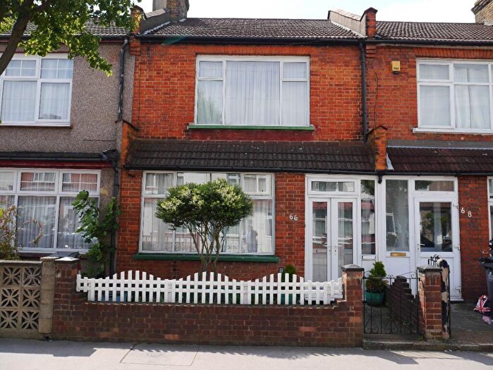 2 Bedroom Terraced House For Sale In Thornton Heath, CR7