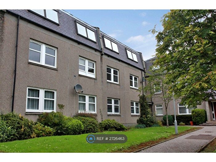 2 Bedroom Flat To Rent In Cults Court, Cults, Aberdeen, AB15