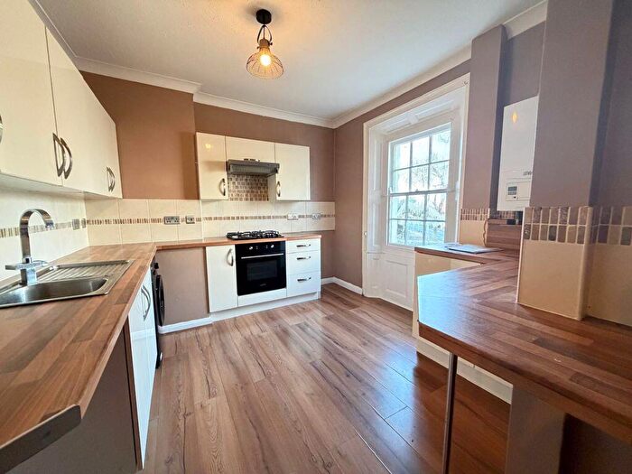 2 Bedroom Flat To Rent In High Street, Bognor Regis, PO21