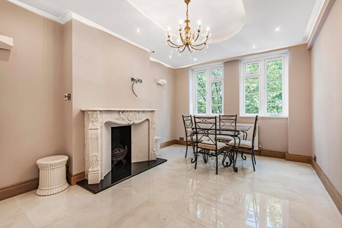 2 Bedroom Flat To Rent In Townshend Road, St. Johns Wood, NW8