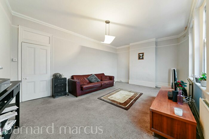 4 Bedroom Apartment To Rent In Muswell Hill Broadway, Muswell Hill, N10