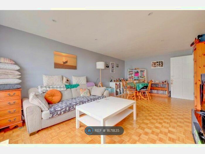 1 Bedroom Flat To Rent In Wolstonbury Way, Burgess Hill, RH15