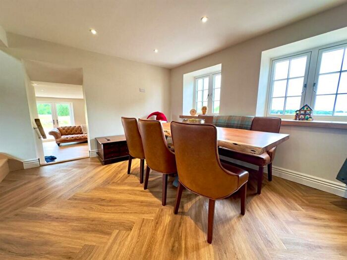 5 Bedroom Farm House For Sale In Manor House Farm, Barlborough, Chesterfield, S43