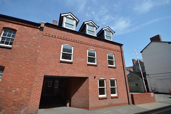 3 Bedroom Terraced House To Rent In Burgess Street, Leominster, HR6