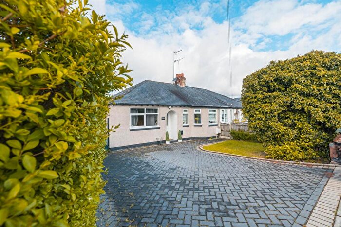 3 Bedroom Semi-Detached Bungalow For Sale In Burton Road, Little Neston, Neston, CH64