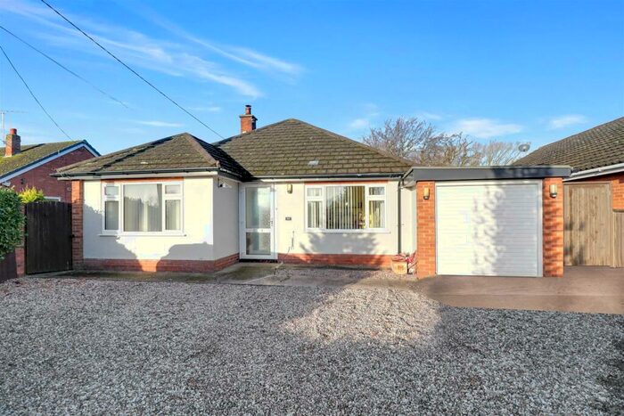 3 Bedroom Detached Bungalow For Sale In Stock Lane, Shavington, Crewe, CW2