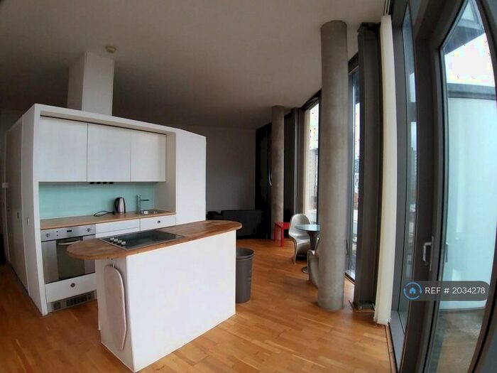 Studio To Rent In Abito, Salford, M3