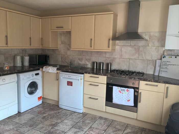 6 Bedroom Terraced House To Rent In Peveril Street, Nottingham, NG7