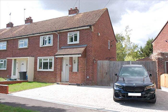 3 Bedroom House For Sale In Norfolk Drive, Chelmsford, CM1