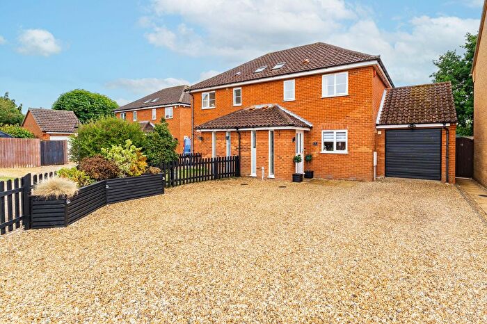 3 Bedroom Semi-Detached House For Sale In St. Peters Drive, Easton, NR9