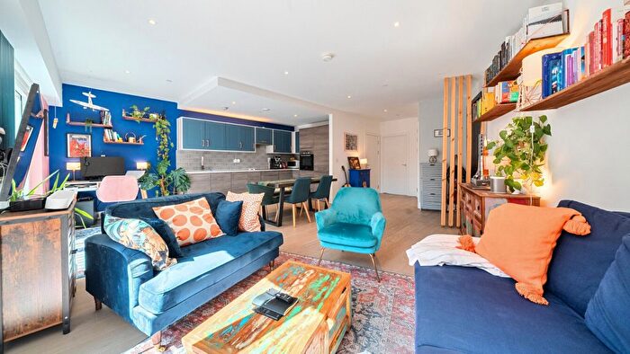 1 Bedroom Flat For Sale In London, SW8