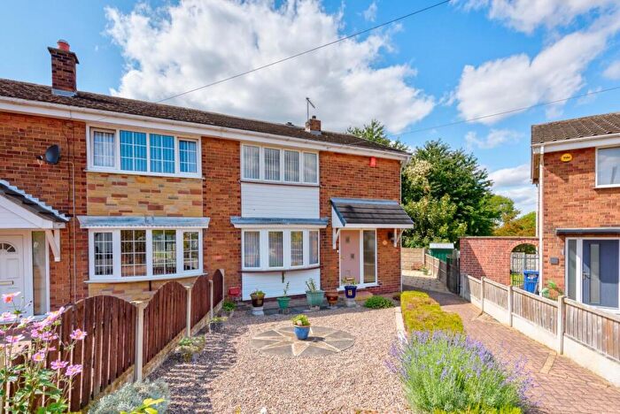 3 Bedroom Semi-Detached House For Sale In Southfield Crescent, Thurnscoe, Rotherham, S63