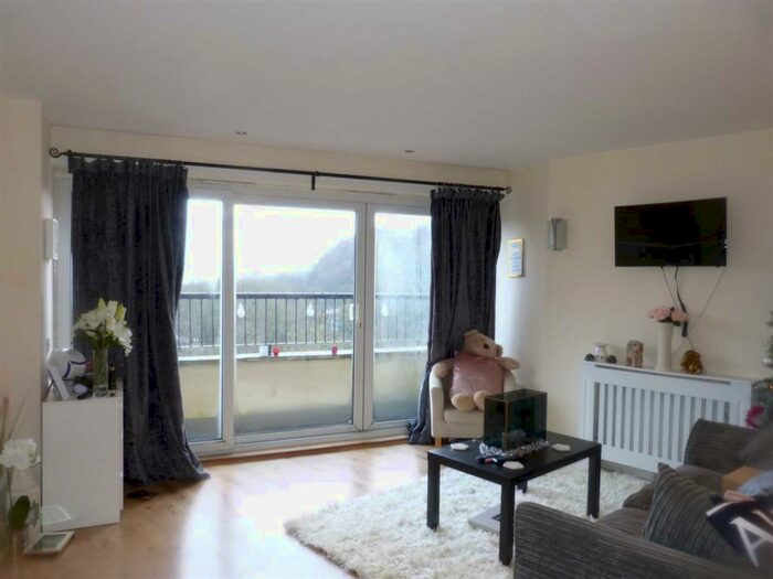 1 Bedroom Apartment To Rent In Union Road, New Mills, High Peak, SK22