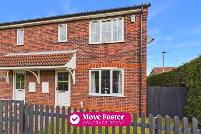 3 Bedroom End Of Terrace House For Sale In Riverbank Rise, Barton-Upon-Humber, Lincolnshire, DN18
