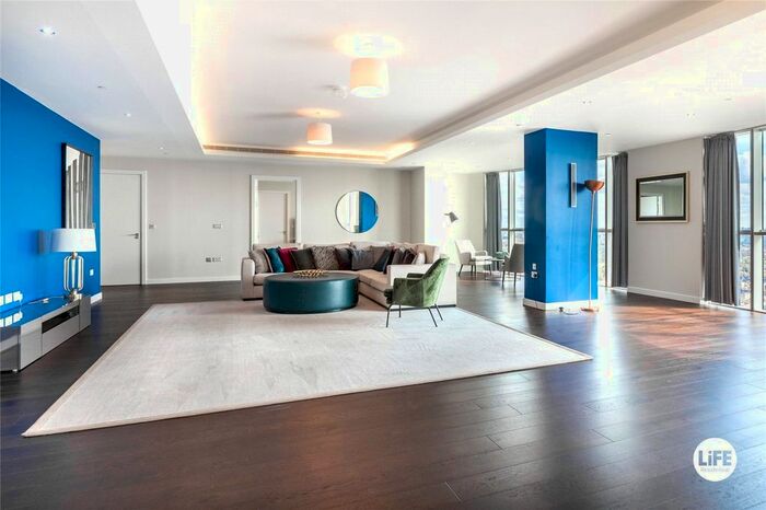 3 Bedroom Flat To Rent In Sky Gardens, Wandsworth Road, London, SW8