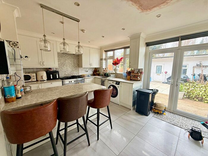 4 Bedroom Terraced House To Rent In Barking, IG11