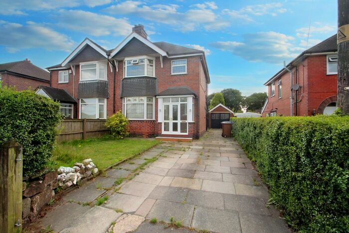 3 Bedroom Semi-Detached House To Rent In Sandon Road, Meir Heath, Stoke-On-Trent, ST3