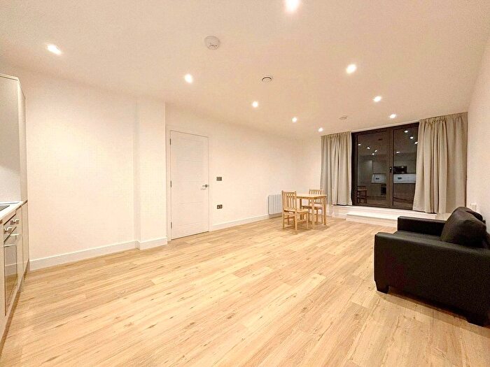 1 Bedroom Flat To Rent In Farnborough Road, Farnborough, Surrey, GU14