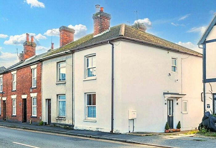 3 Bedroom End Of Terrace House For Sale In Meadrow, Godalming, Surrey, GU7