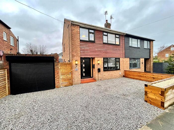 3 Bedroom Semi Detached House For Sale In Alwyn Road, Darlington, DL3