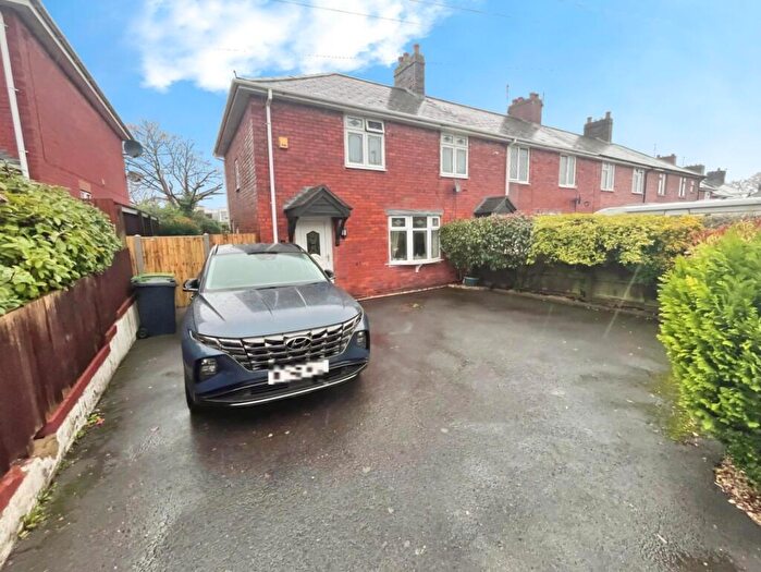 3 Bedroom End Of Terrace House To Rent In Cross Lane, Sedgley, DY3