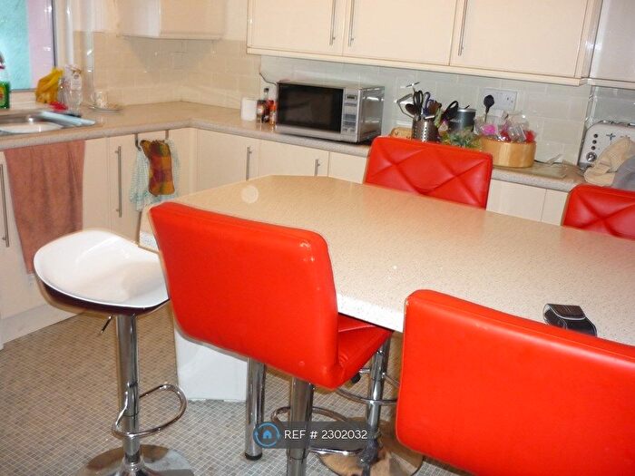 4 Bedroom End Of Terrace House To Rent In Queens Park Road, Brighton, BN2