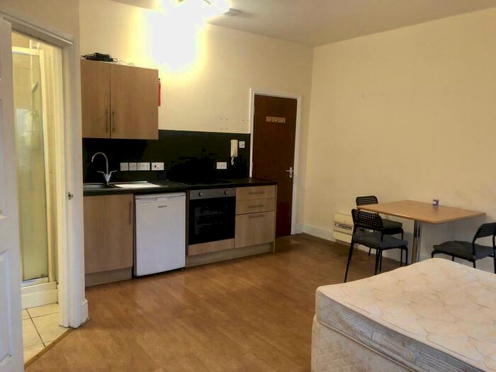 Studio To Rent In Coundon Road, Coventry, CV1