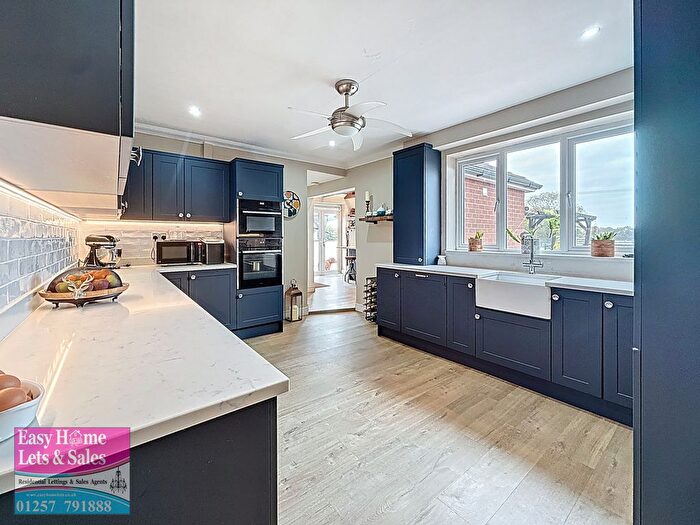 4 Bedroom Detached House For Sale In Croston Lane, Charnock Richard, PR7