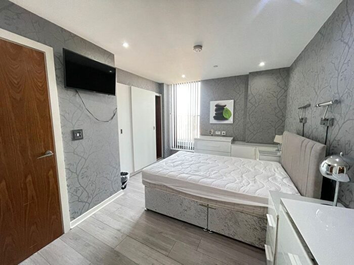 2 Bedroom Flat To Rent In City Loft, St Pauls Square, Sheffield, S1
