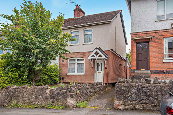 3 Bedroom End Of Terrace House For Sale In Beoley Road East, Redditch, B98