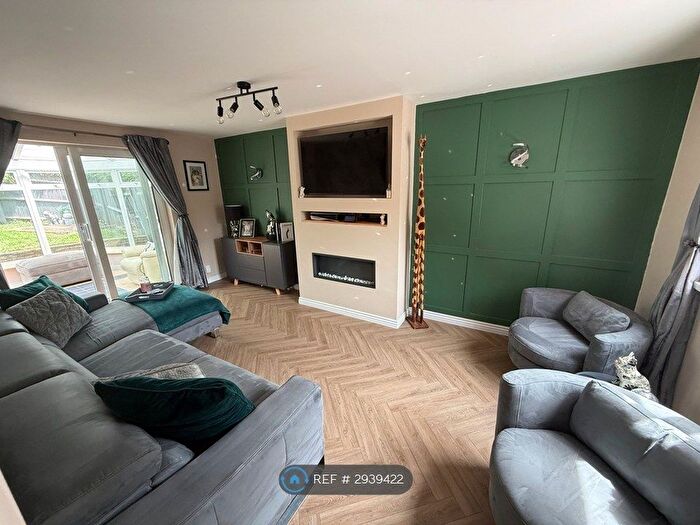 4 Bedroom Terraced House To Rent In Dinthill, Telford, TF3